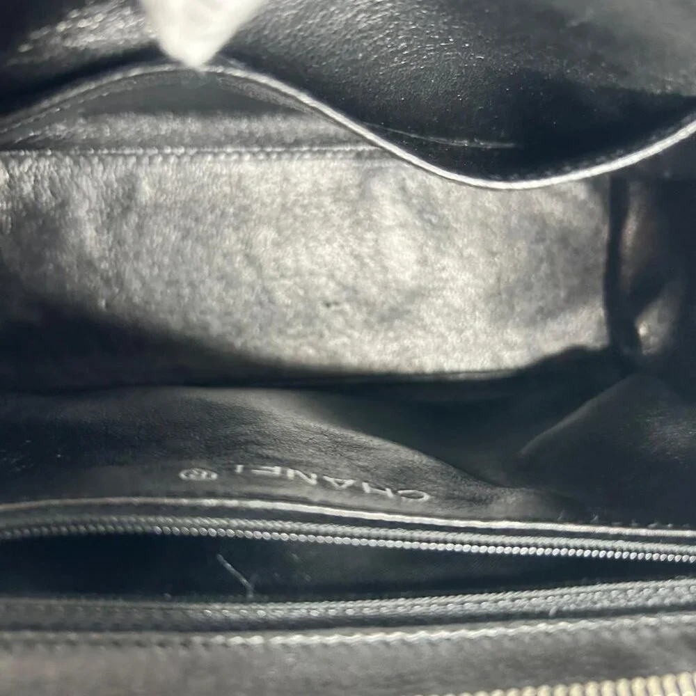 💎✨Authentic✨💎Chanel Handbag Black Patent Leather
